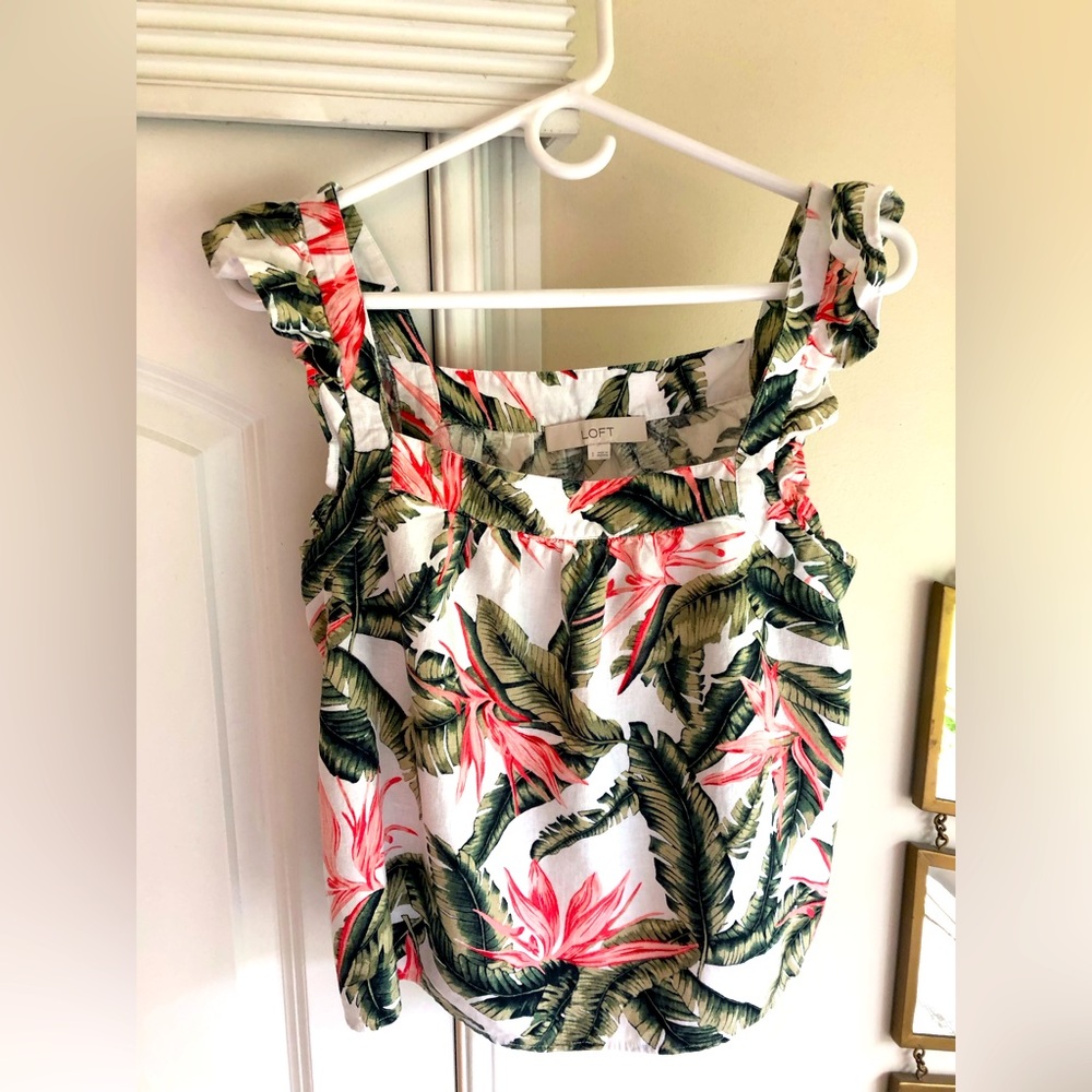 Loft linen Hawaiian print tank top. Size small